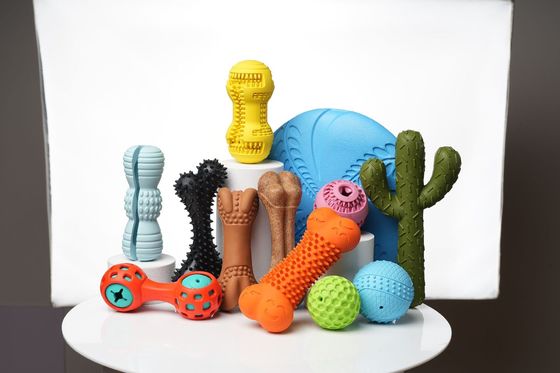 Manufacturer wholesale orange green blue chew dog tpr toys